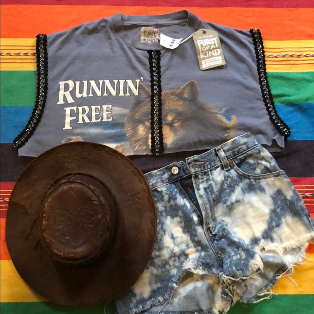 LF Furst of a Kind NWT crop